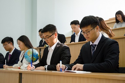 ЮУрГУ приглашает пройти профпереподготовку в области преподавания русского языка как иностранного